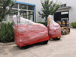 旺财28机械2台小型压路机打包发往商丘